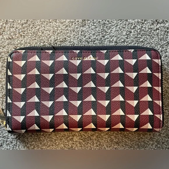 Love & Lore Geometric Patterned Wallet - Picture 2 of 4